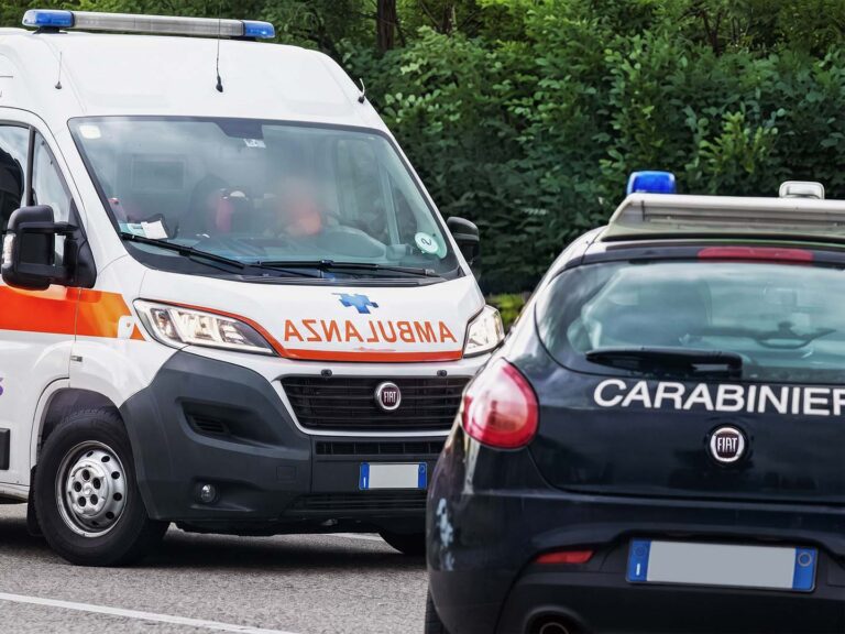 ambulanza carabinieri campagna ambulanza carabinieri campagna
