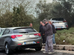 Auto fuori strada tra Castelmassimo e Giglio