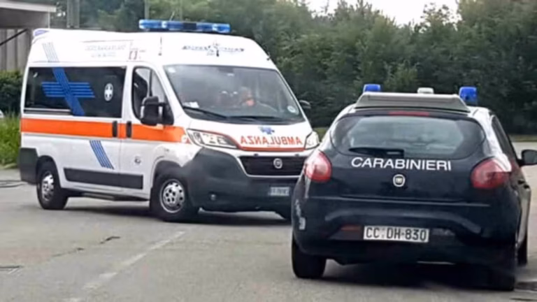 carabinieri e ambulanza 1200x675.jpg carabinieri e ambulanza 1200x675.jpg