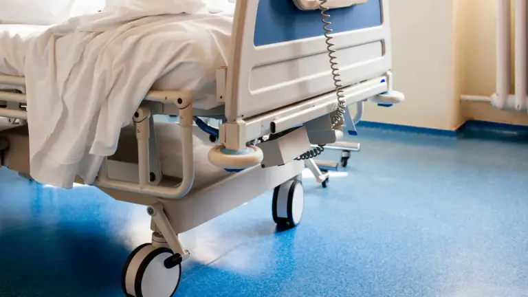 letto ospedale letto ospedale
